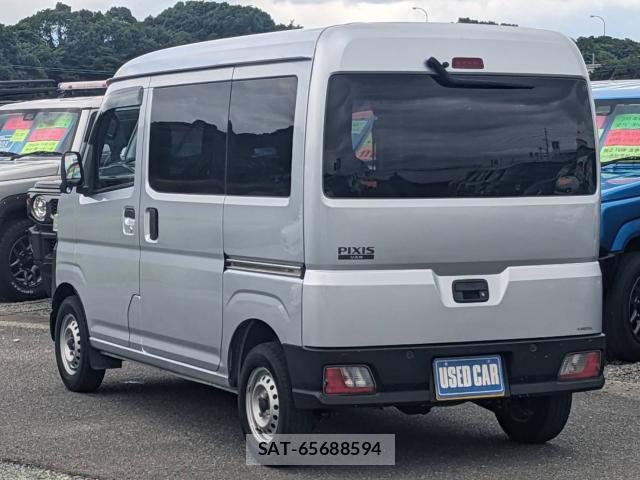 Toyota PIXIS VAN 2022-03 7797800-5
