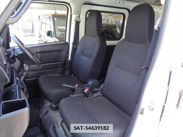 Toyota PIXIS VAN 2022-04 7810304-18