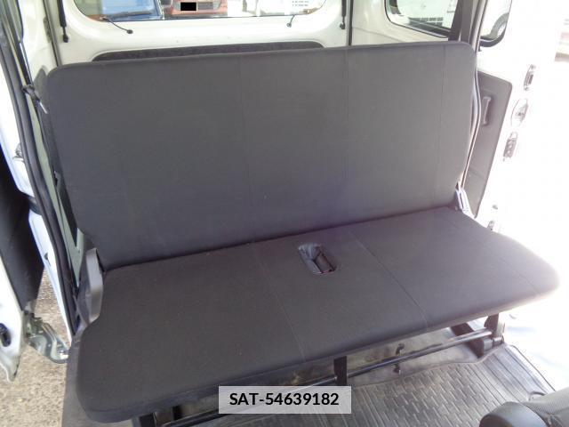 Toyota PIXIS VAN 2022-04 7810304-19