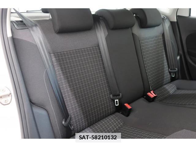 VolksWagen POLO 2017-06 7793161-11