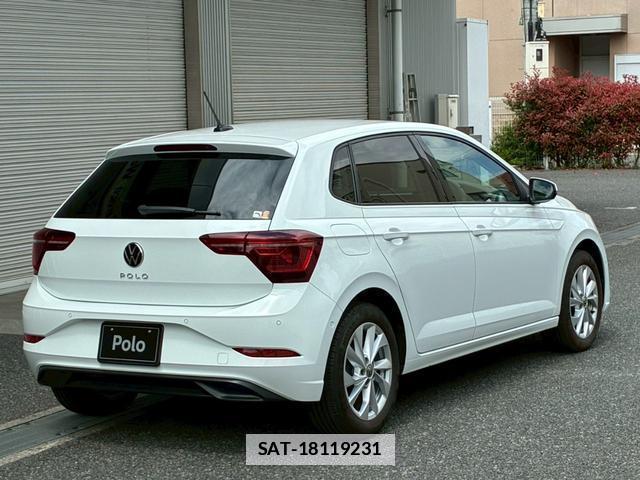 VolksWagen POLO 2022-12 7795507-1