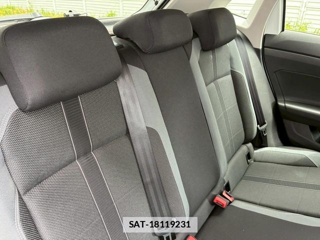 VolksWagen POLO 2022-12 7795507-16