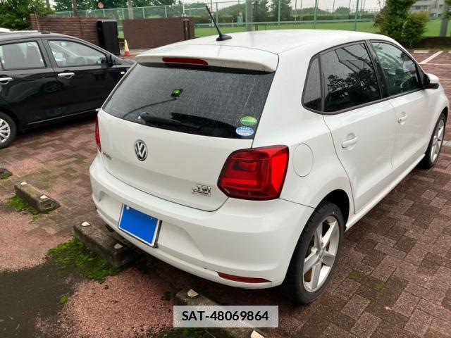 VolksWagen POLO 2016-11 7799712-12