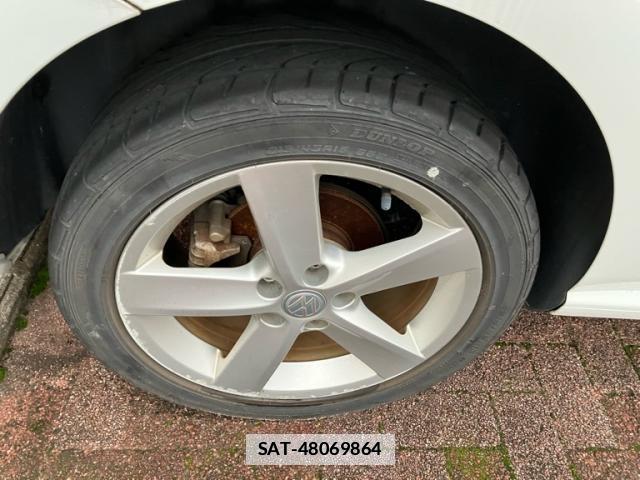VolksWagen POLO 2016-11 7799712-13