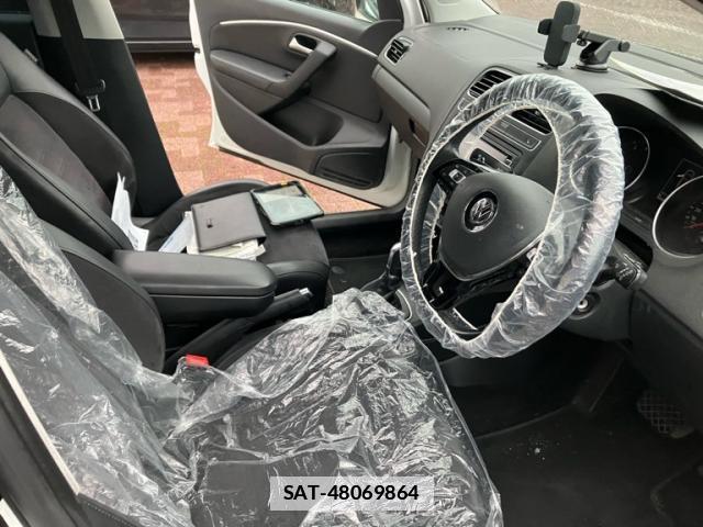 VolksWagen POLO 2016-11 7799712-7