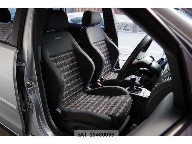 VolksWagen POLO 2006-03 7800548-6