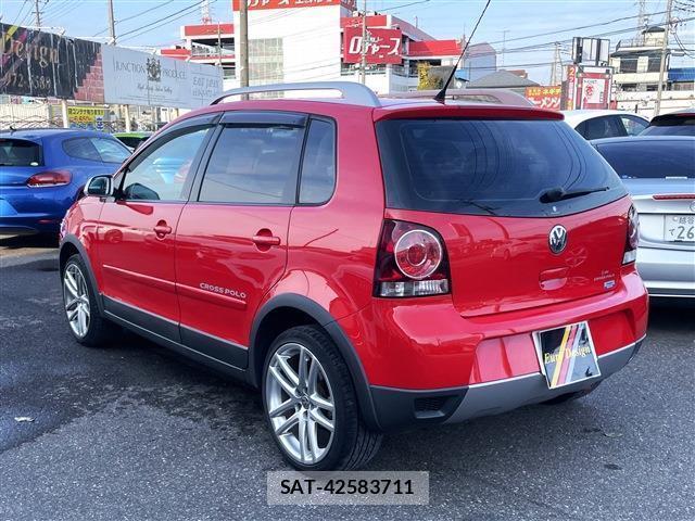 VolksWagen POLO 2009-07 7804142-14