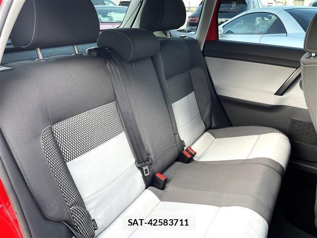 VolksWagen POLO 2009-07 7804142-6