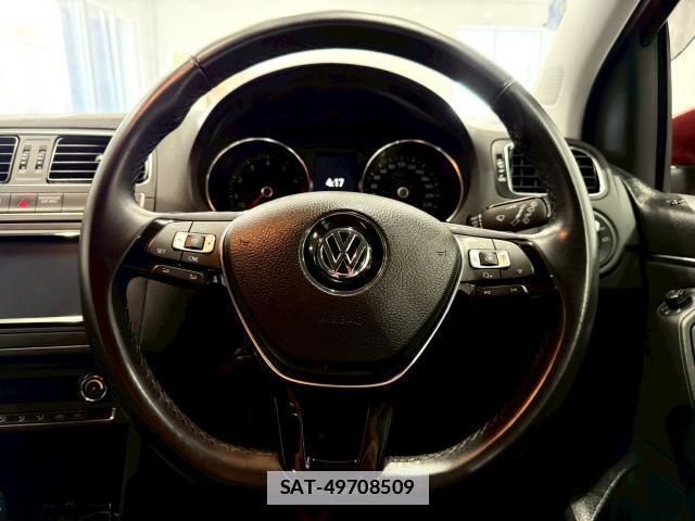 VolksWagen POLO 2016-09 7804423-4