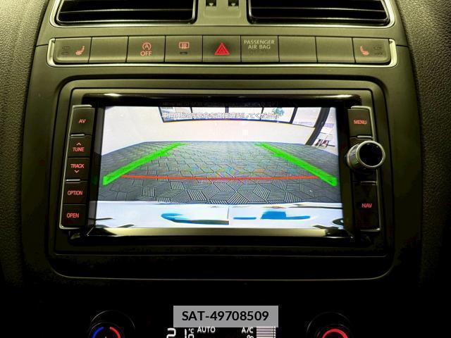 VolksWagen POLO 2016-09 7804423-7