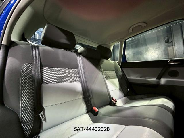 VolksWagen POLO 2007-03 7805686-12