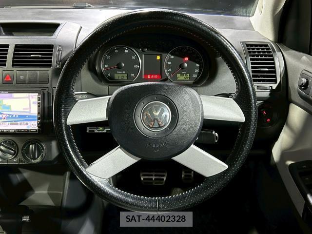 VolksWagen POLO 2007-03 7805686-16