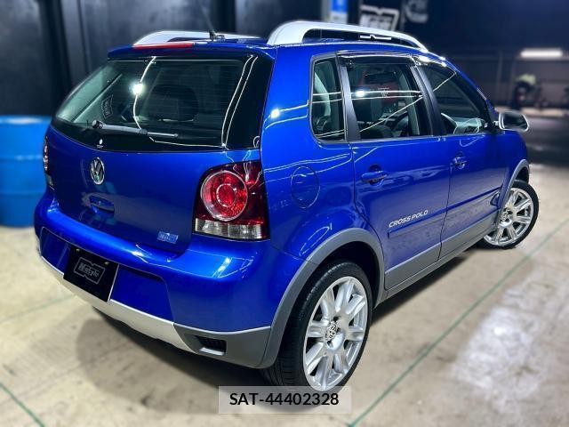 VolksWagen POLO 2007-03 7805686-4