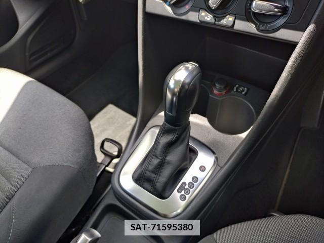 VolksWagen POLO 2012-03 7806425-15