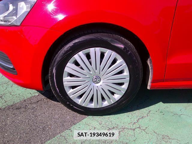 VolksWagen POLO 2015-03 7806706-16