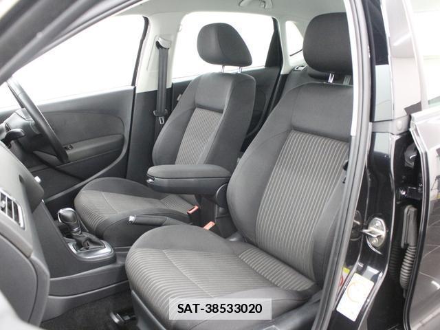 VolksWagen POLO 2012-01 7806755-16
