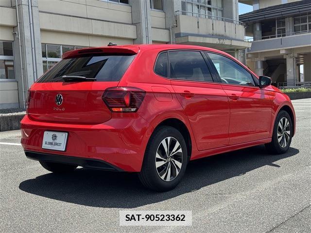 VolksWagen POLO 2022-04 7806950-2