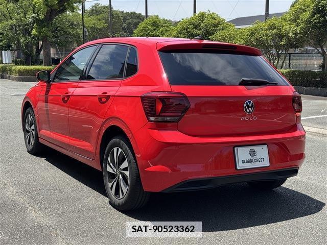 VolksWagen POLO 2022-04 7806950-9