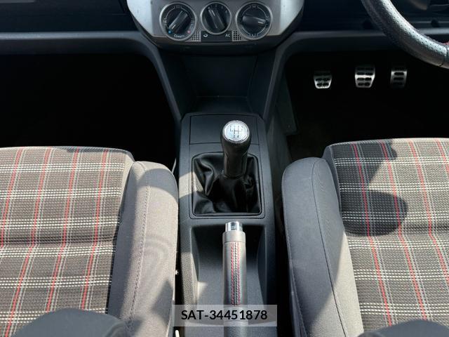 VolksWagen POLO 2006-01 7808791-19