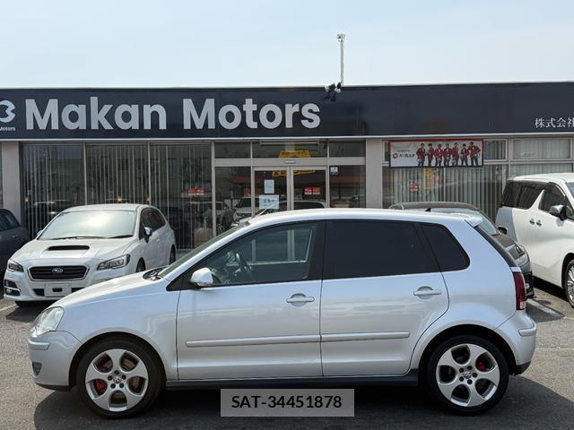 VolksWagen POLO 2006-01 7808791-8