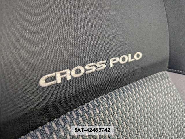 VolksWagen POLO 2013-08 7810047-15