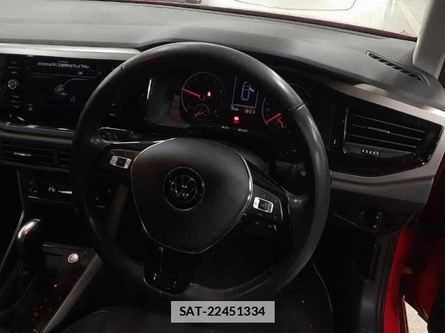 VolksWagen POLO 2021-02 7810356-2
