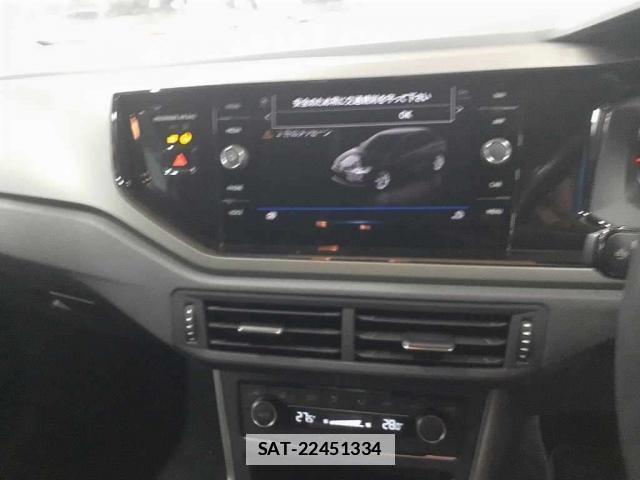 VolksWagen POLO 2021-02 7810356-7