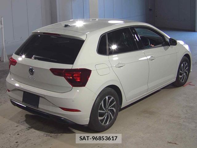 VolksWagen POLO 2023-07 7810371-1
