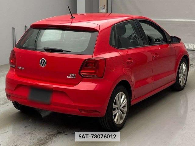 VolksWagen POLO 2017-06 7810951-13