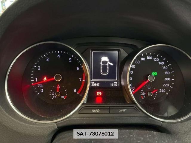 VolksWagen POLO 2017-06 7810951-8