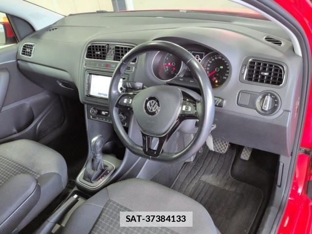 VolksWagen POLO 2017-06 7811197-2
