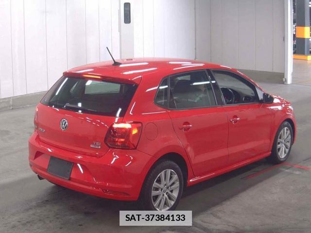 VolksWagen POLO 2017-06 7811197-4