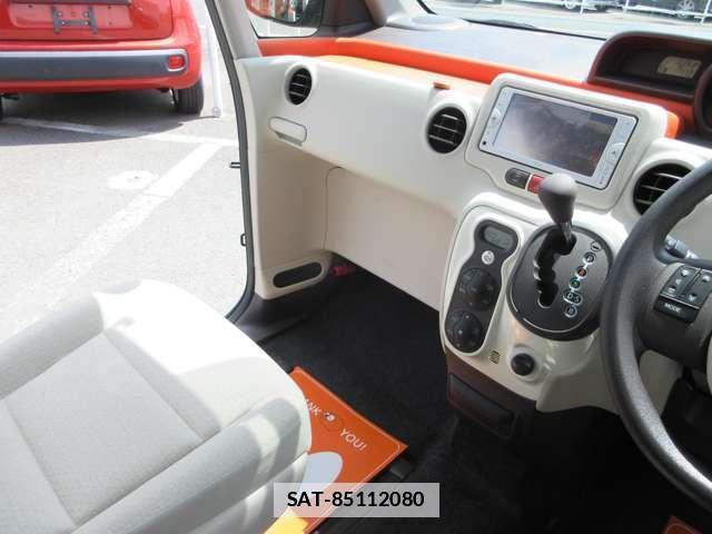 Toyota PORTE 2014-02 7793228-1