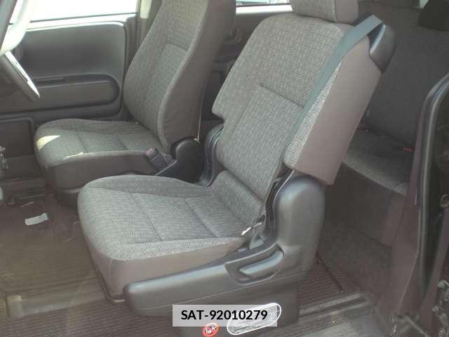 Toyota PORTE 2014-03 7795193-13