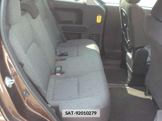 Toyota PORTE 2014-03 7795193-8