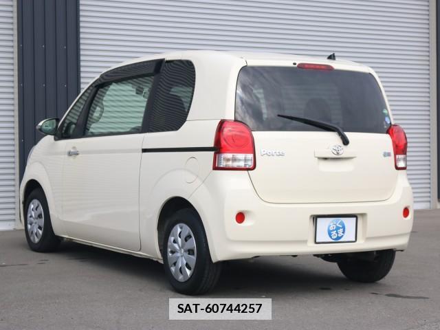Toyota PORTE 2013-09 7796256-14