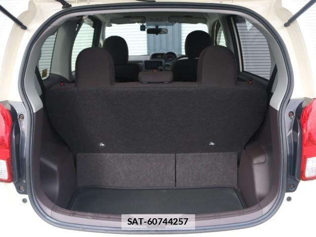 Toyota PORTE 2013-09 7796256-18