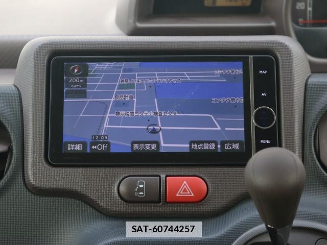 Toyota PORTE 2013-09 7796256-4