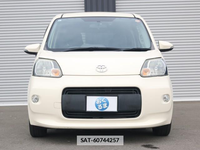 Toyota PORTE 2013-09 7796256-9