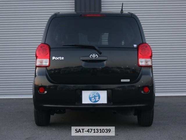 Toyota PORTE 2013-07 7796275-1