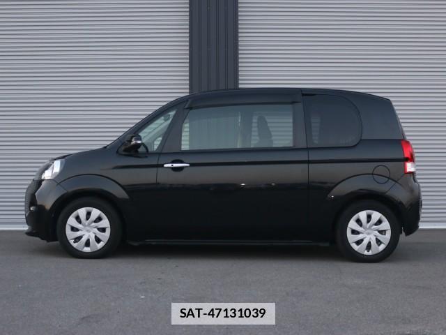 Toyota PORTE 2013-07 7796275-10