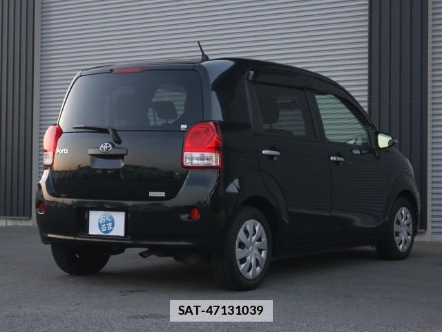 Toyota PORTE 2013-07 7796275-13