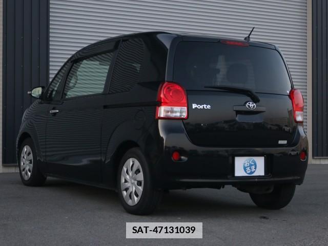 Toyota PORTE 2013-07 7796275-14