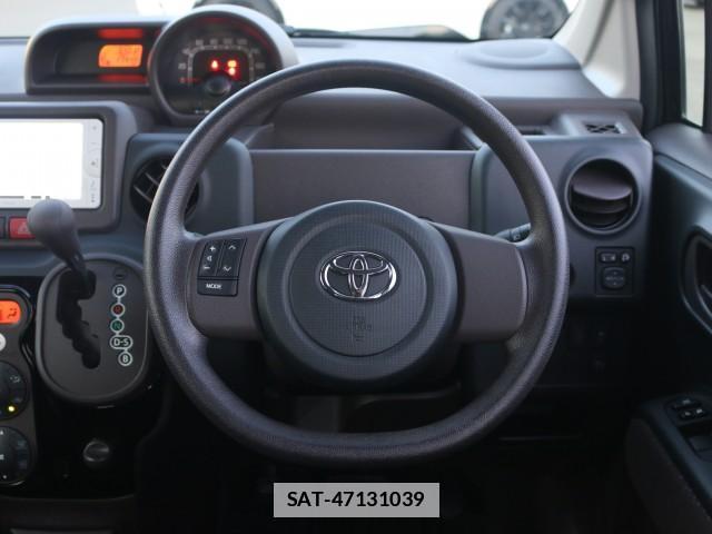 Toyota PORTE 2013-07 7796275-17