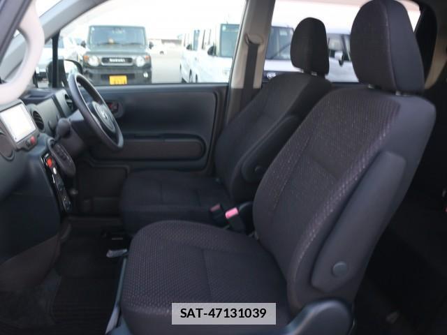 Toyota PORTE 2013-07 7796275-5