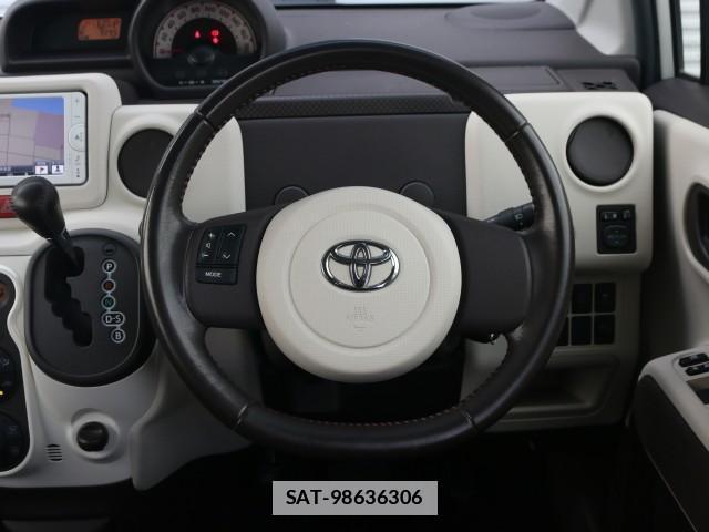 Toyota PORTE 2013-07 7796348-17