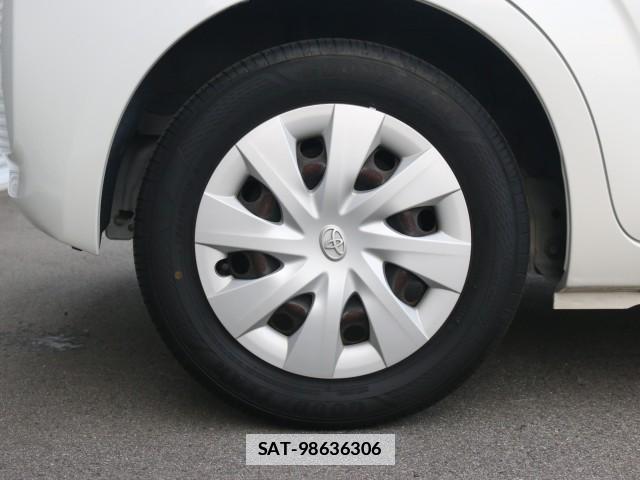 Toyota PORTE 2013-07 7796348-18
