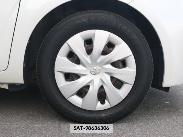 Toyota PORTE 2013-07 7796348-8