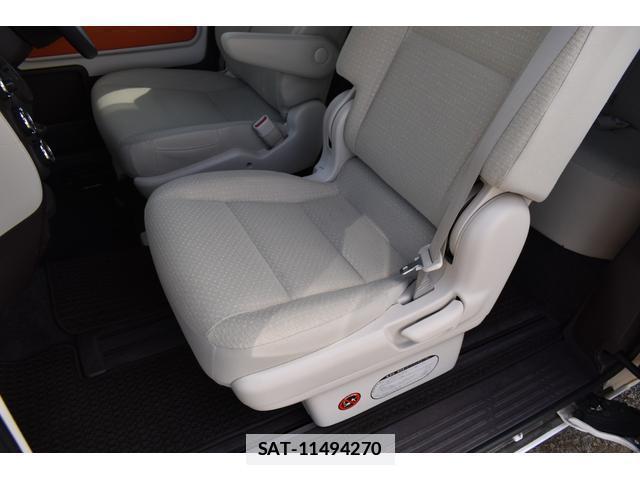 Toyota PORTE 2015-02 7796542-12
