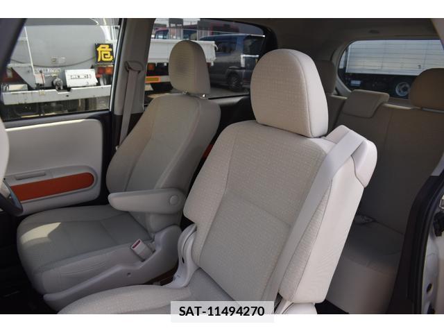 Toyota PORTE 2015-02 7796542-17